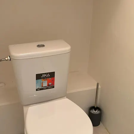 Deluxe Center פראג